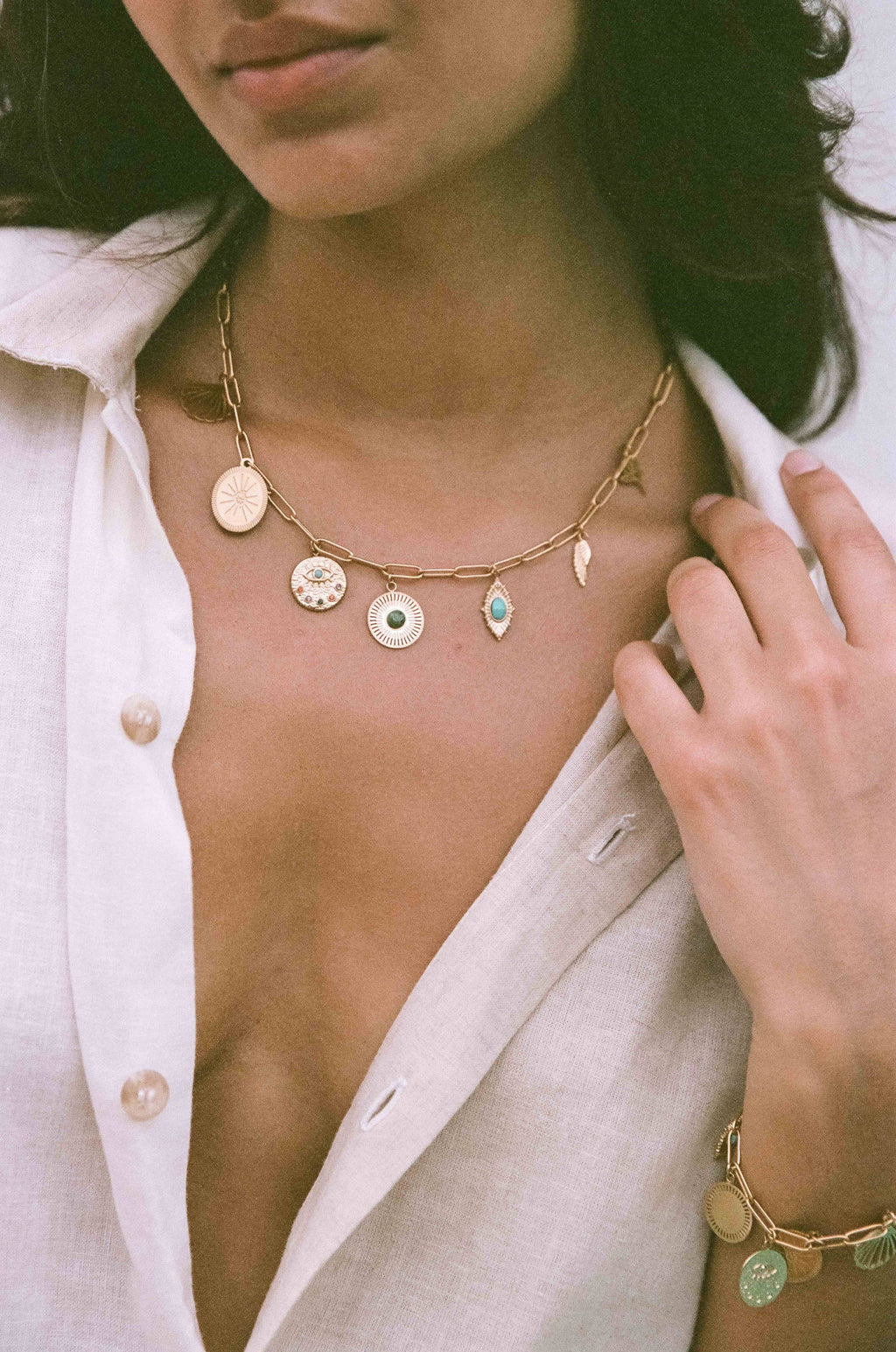 Lauren Necklace: Gold